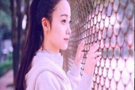表达一个人也挺好的文案，保持自我生活的精彩语录