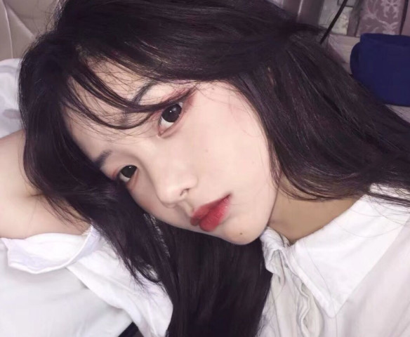 女生霸气句子简短 很酷很拽的文案短句