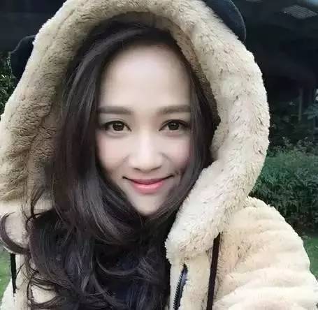 朋友圈晒自己照片的句子 发自拍照的说说幽默简单点