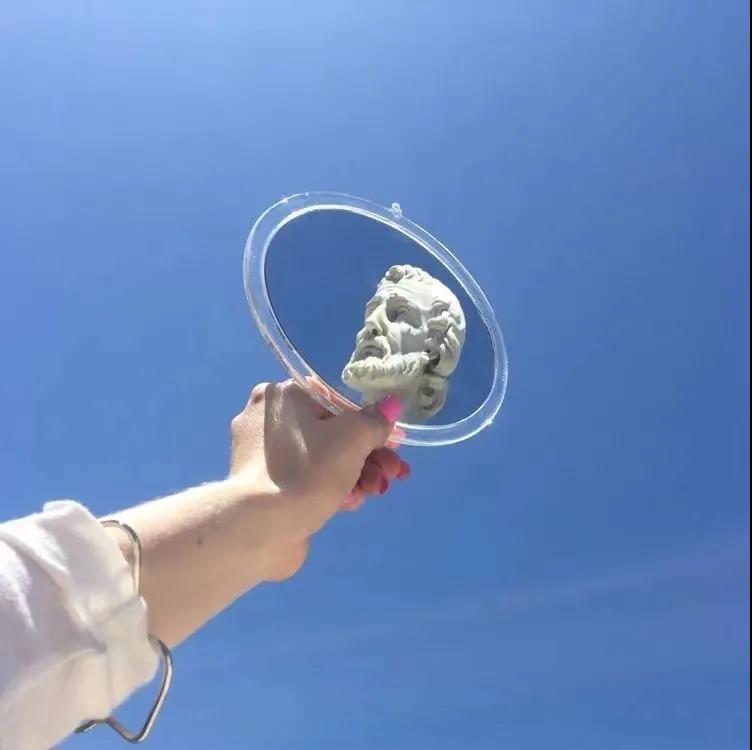 女生发的日常说说