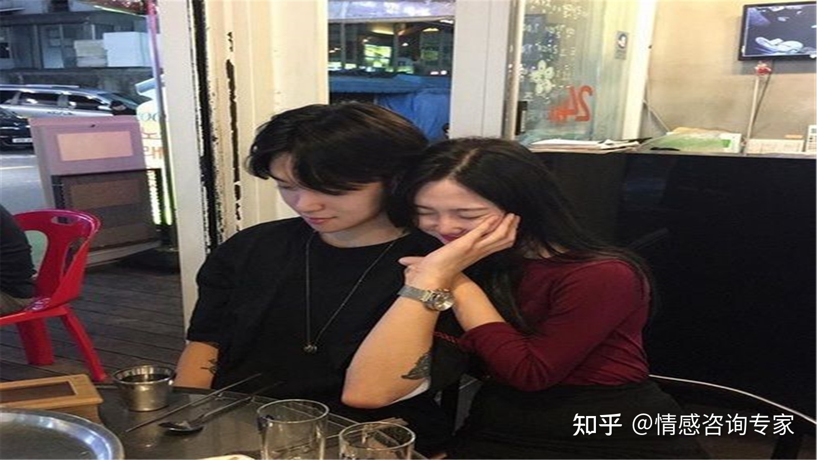 想要女生喜欢自己，六个聊天技巧，一个比一个管用！