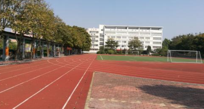 回忆学校的句子说说心情短语