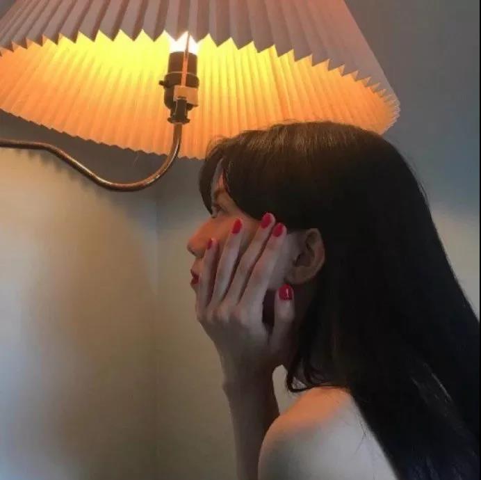 身后空无一人的伤感语录