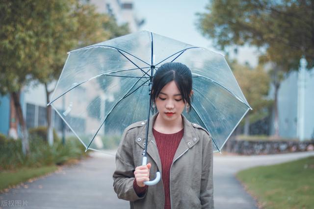 雨天心情不好发朋友圈的句子 颓废的句子说说心情