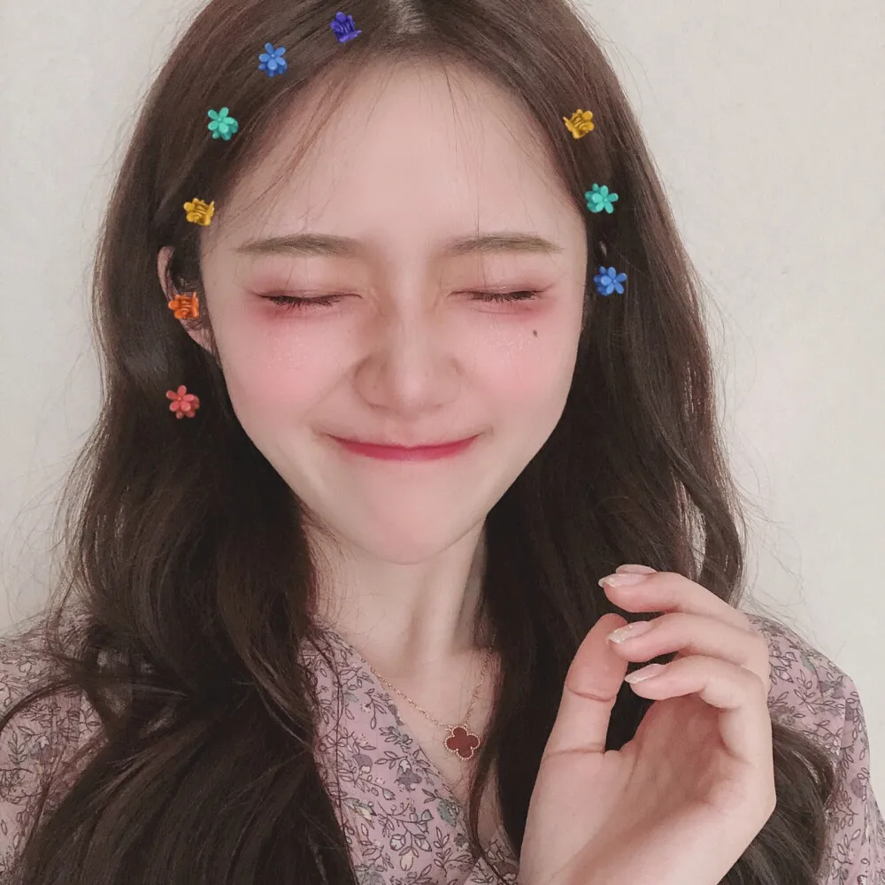 女生发自拍幽默说说