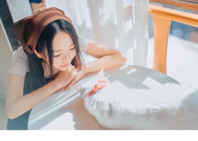 形容怀念过去的句子 三个人在一起，我们可以学习