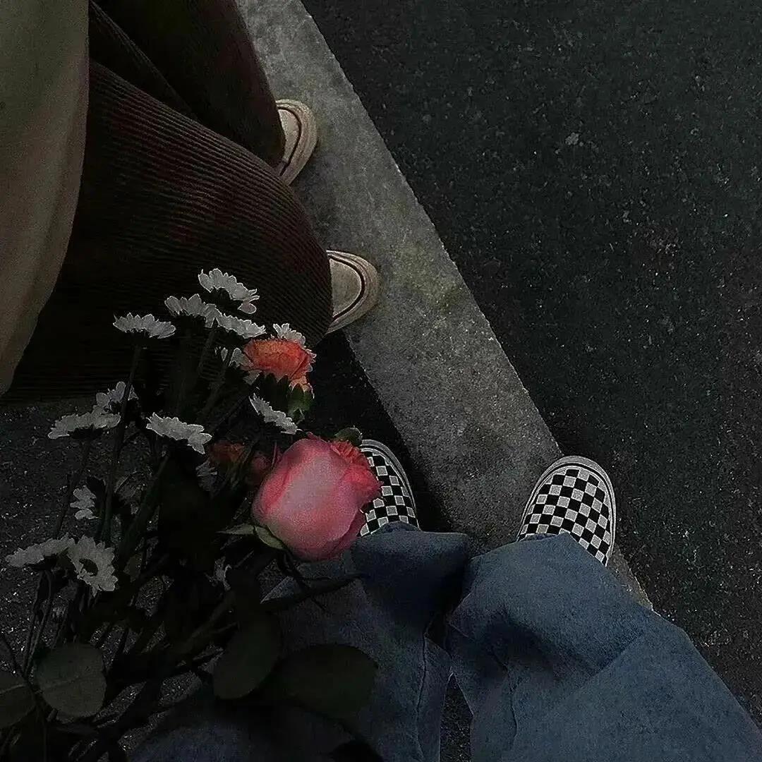 适合深夜发的爱情说说