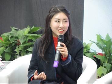 如何看待贾平凹女儿贾浅浅的诗被群嘲 她的诗真实水平怎么样