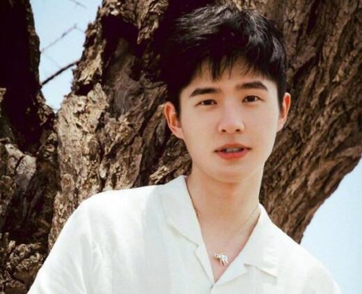 气炸男朋友的很搞笑的文案 很有梗的气男朋友的句子