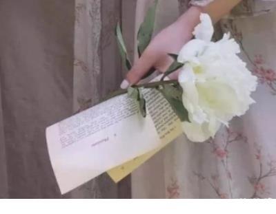 伤感励志句子心情短语 有内涵的句子说说心情