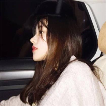 伤感说说让人心疼 100个甜到腻的爱情小故事