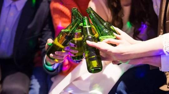 和事业有成的男人敬酒怎么说