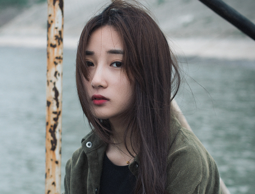 适合雨天发的简短句子,下雨了发朋友圈的说说