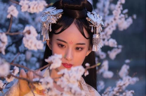 冬天很冷却很温暖的句子 冬天开暖气的说说锦集14句