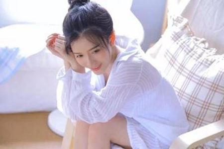 形容爱一个人又不能说的句子，表示默默喜欢的说说