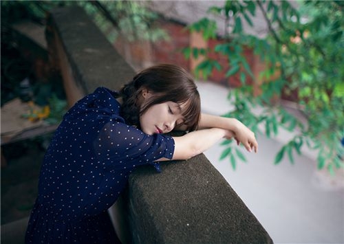 九月再见十月你好朋友圈句子(精选53句)