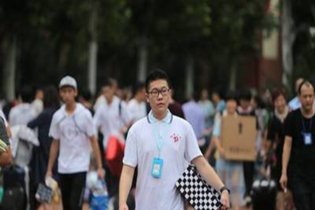 高一新生励志寄语，鼓励学生的一句话