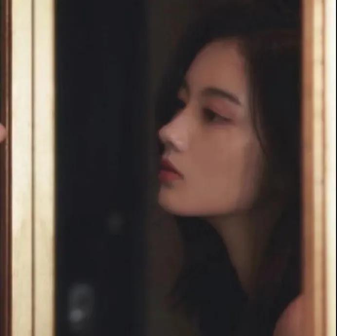 受过伤害的女人说说