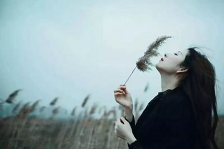从今以后好好爱自己的说说，表示一个人也能好好生活的句子
