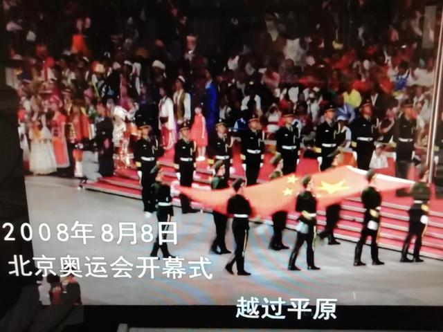车站歌曲文案励志(暖心简短文案)