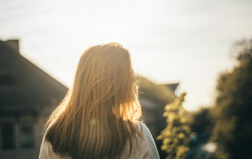 友情的句子说说心情 关于姐妹友情的说说(精选54句)