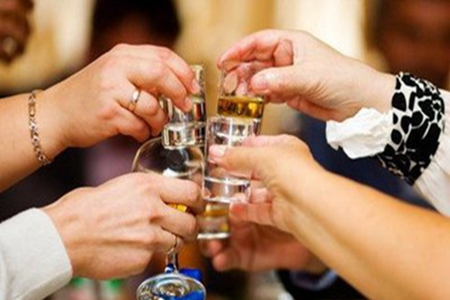 敬酒词顺口溜大全，简单大方实用的敬语合集
