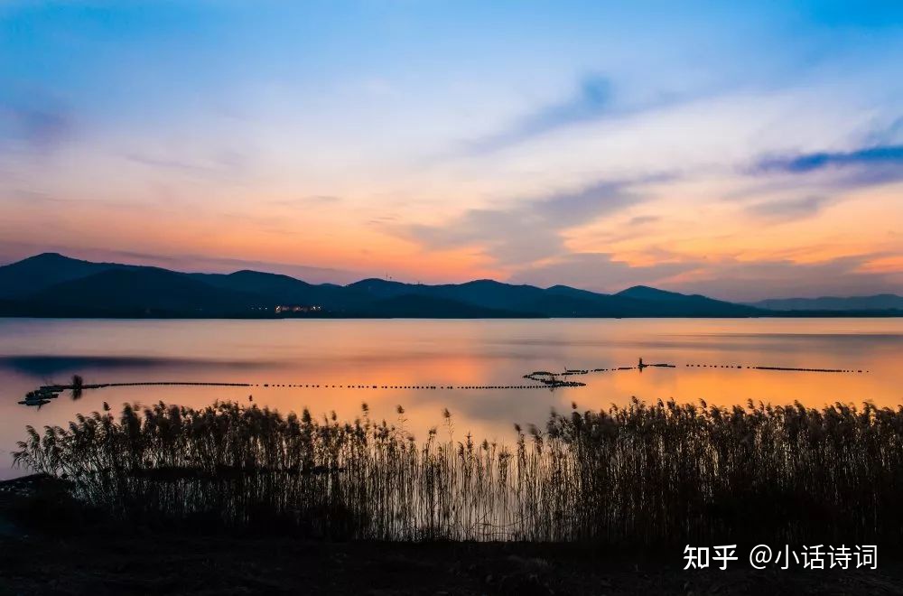 唐代诗人韦应物在滁州写的这首诗，短短4句就勾画出四幅画面，滁州西涧美景