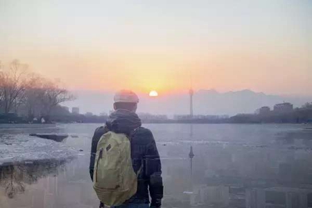 没有理由不努力的句子，认为自己最优秀的短句