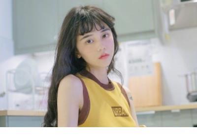 表达在乎一个人的伤感句子 权力不在脸上，权力也不在嘴里