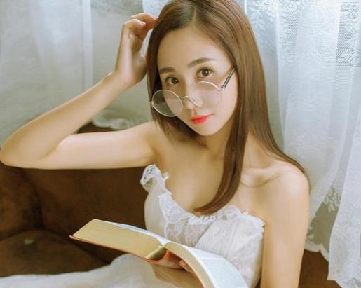 即将开学家长朋友圈说说 你是那么的美，美得像一首抒情诗