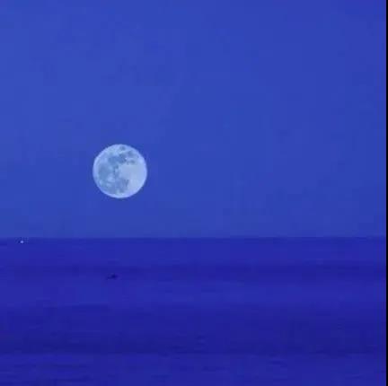深夜感慨句子说说心情