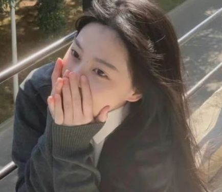 很烦躁的女生压抑签名 女生心里很郁闷的签名(精选45条)