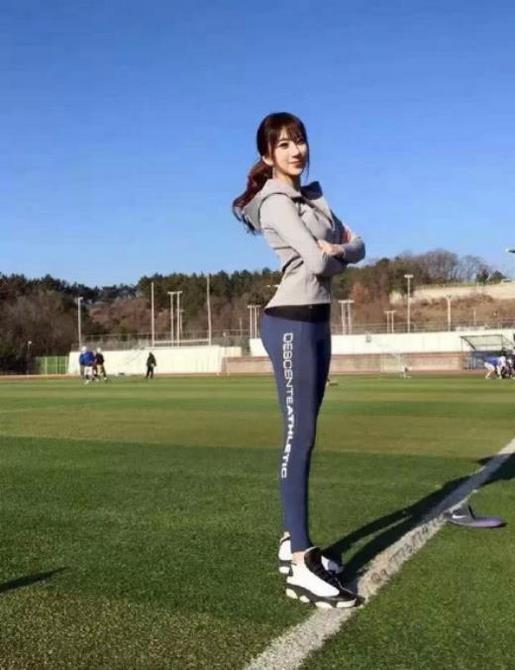 女孩子伤心怎么安慰100句 女孩哭了最动听的一句安慰