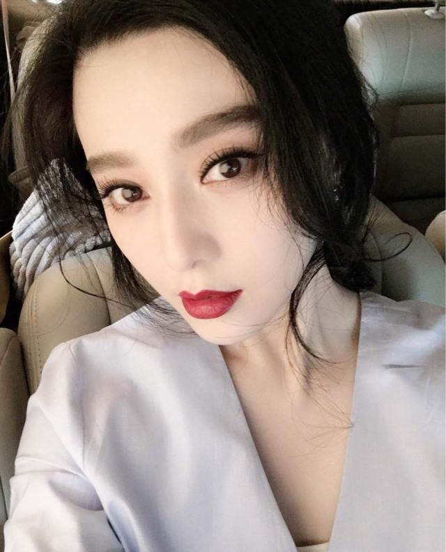 适合自拍发朋友圈的句子 晒自拍照的朋友圈说说
