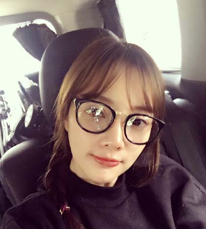适合自拍发朋友圈的句子 晒自拍照的朋友圈说说