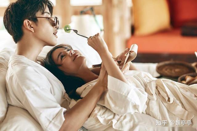 女人愿意被你“撩”，就会释放这些“信号”