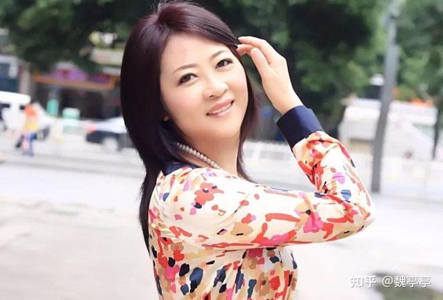 女人愿意被你“撩”，就会释放这些“信号”