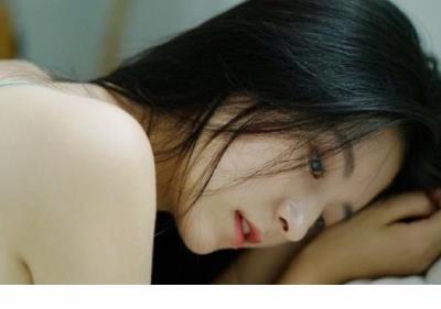 有关爱情的句子浪漫的 忧郁的近义词