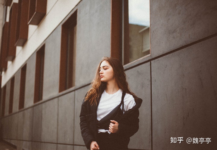 异性关系“越界”后，往往透露出这三个不自然