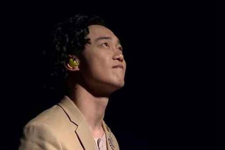 十大催泪情歌盘点 铮铮铁汉也听着想哭撕心裂肺