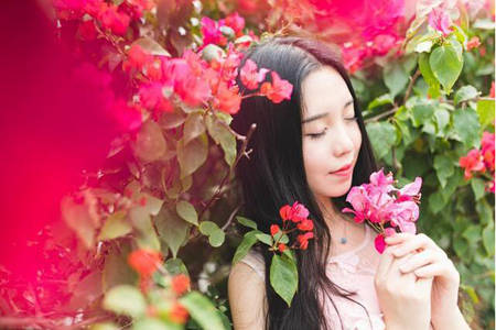 关于爱情的诗句 以藏头诗来表达喜爱之情