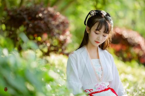 2021伤感情话：离开我就别来安慰我