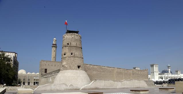 迪拜双飞六天四晚，入住一晚八星皇宫，加1元升级豪车游迪拜