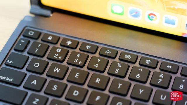 比苹果官方便宜一千块，这款带触控板的 iPad Pro 键盘体验如何？