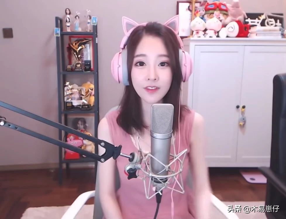 中国38kg女神凭一首抖音神曲惊艳韩国