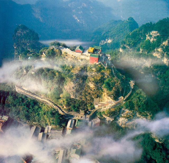 湖北最好玩最美的十大景点，极目楚天舒，浪漫湖北游，你去过几个