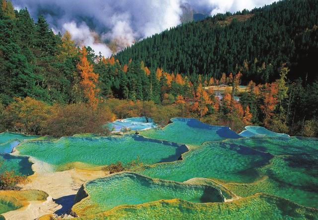 中国最著名的十个旅游景点排名，这些地方你去过几个？
