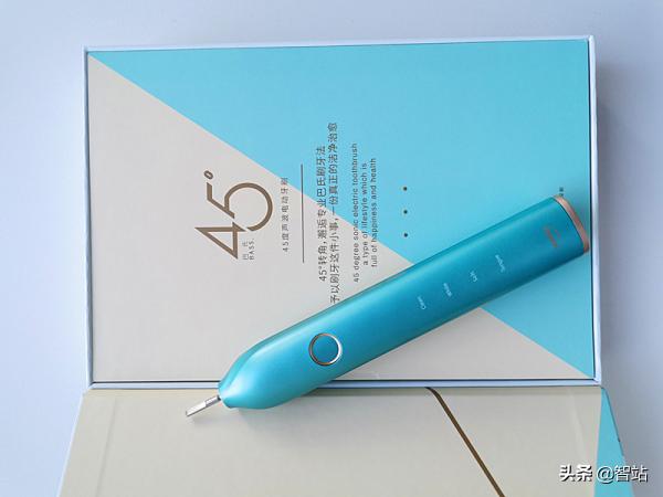 usmile品牌电动牙刷怎么样？45度小白刷电动牙刷亲体验