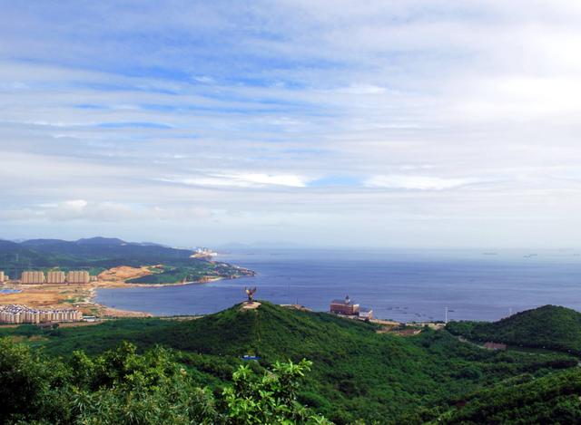 最适合夏天出游的7座城市，旅游景点众多，平均气温仅25度左右