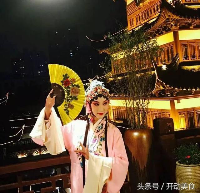 城隍庙新玩法，传统与现代交融的新年味！